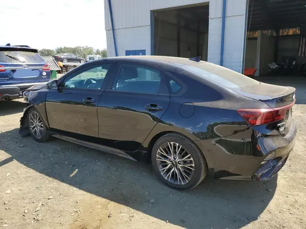 3KPF54AD5PE536898 2023 KIA FORTE - Image 2