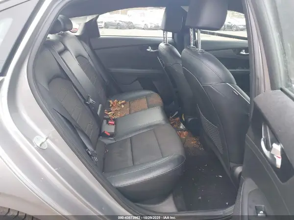 3KPF54AD5PE542331 2023 KIA FORTE - Image 8