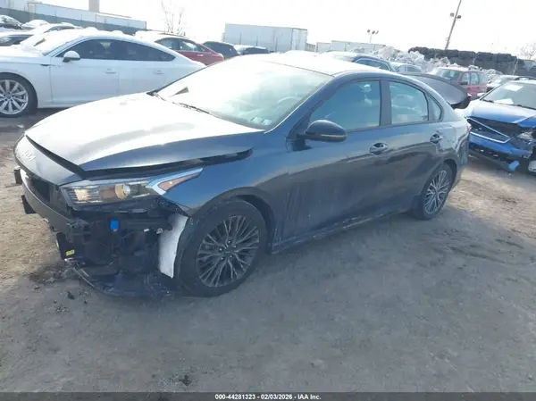 3KPF54AD5PE546329 2023 KIA FORTE - Image 2