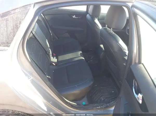 3KPF54AD5PE549148 2023 KIA FORTE - Image 8