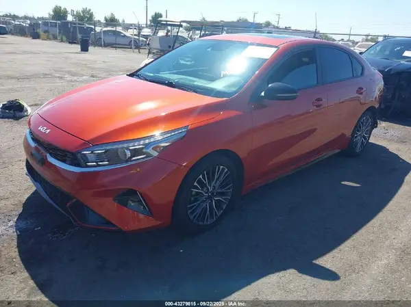 3KPF54AD5PE549246 2023 KIA FORTE - Image 2