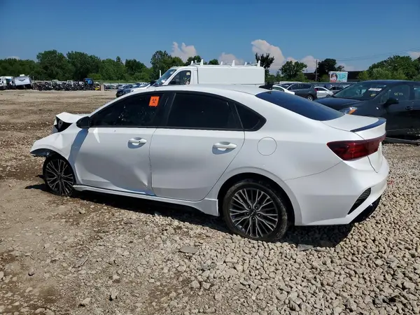 3KPF54AD5PE552342 2023 KIA FORTE - Image 2
