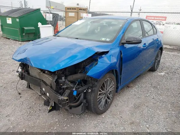 3KPF54AD5PE557735 2023 KIA FORTE - Image 2