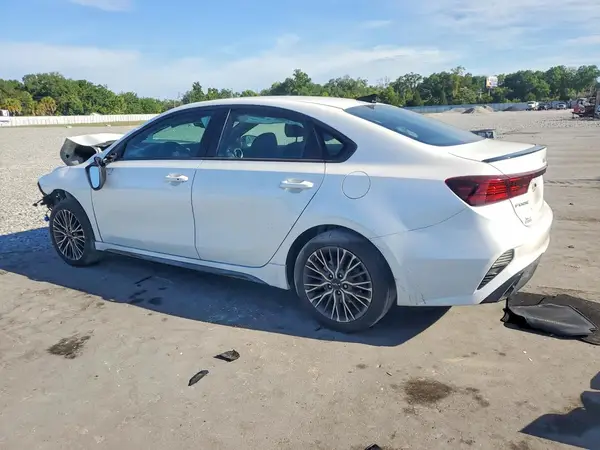 3KPF54AD5PE562045 2023 KIA FORTE - Image 2
