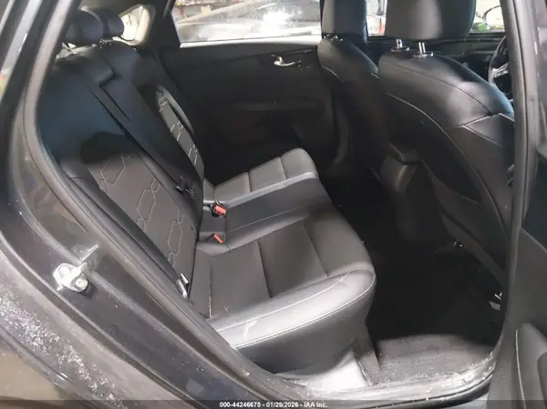 3KPF54AD5PE563227 2023 KIA FORTE - Image 8
