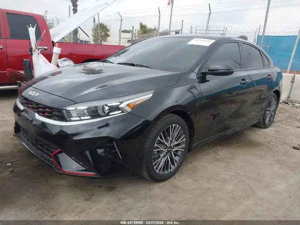 3KPF54AD5PE575944 2023 KIA FORTE - Image 2