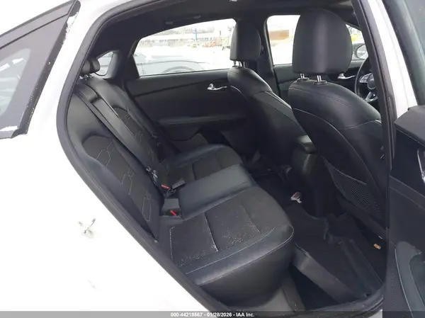 3KPF54AD5PE581095 2023 KIA FORTE - Image 8