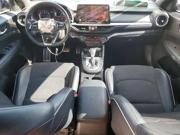 3KPF54AD5PE581310 2023 KIA FORTE - Image 8