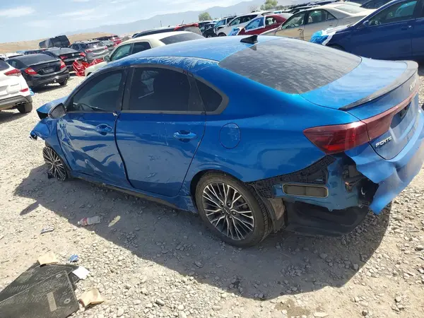 3KPF54AD5PE585812 2023 KIA FORTE - Image 2