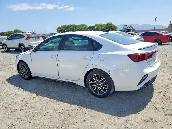 3KPF54AD5PE592257 2023 KIA FORTE - Image 2