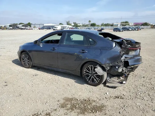 3KPF54AD5PE596521 2023 KIA FORTE - Image 2