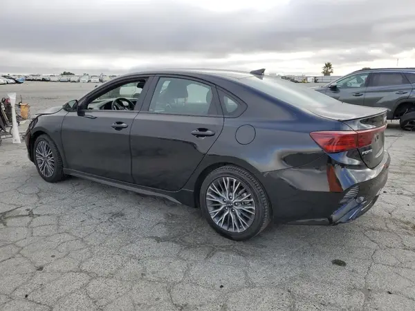 3KPF54AD5PE597460 2023 KIA FORTE - Image 2