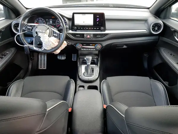 3KPF54AD5PE597460 2023 KIA FORTE - Image 8