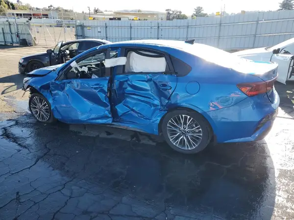 3KPF54AD5PE602303 2023 KIA FORTE - Image 2