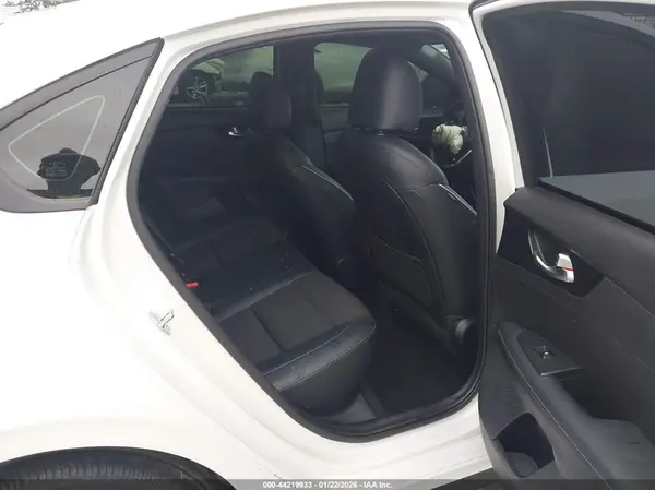 3KPF54AD5PE603421 2023 KIA FORTE - Image 8