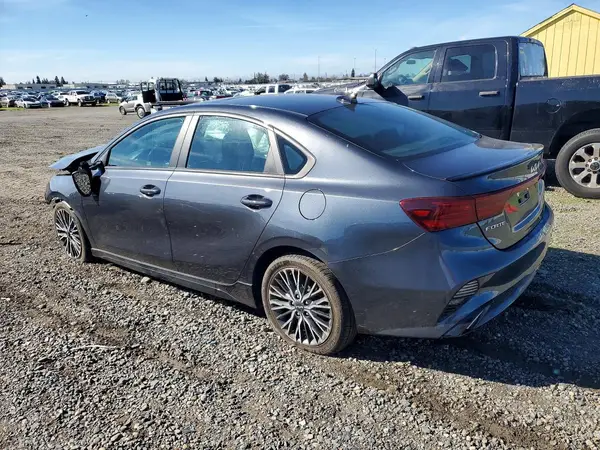 3KPF54AD5PE604360 2023 KIA FORTE - Image 2