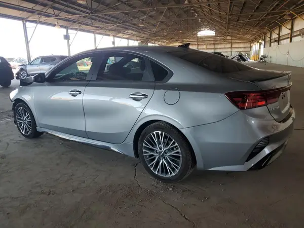 3KPF54AD5PE605055 2023 KIA FORTE - Image 2