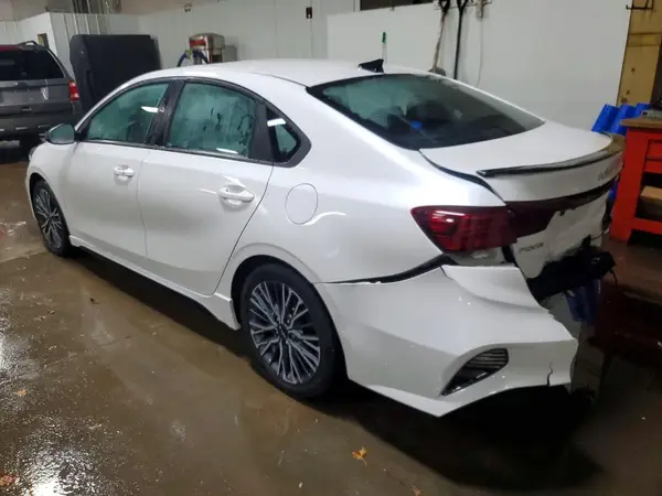 3KPF54AD5PE606478 2023 KIA FORTE - Image 2