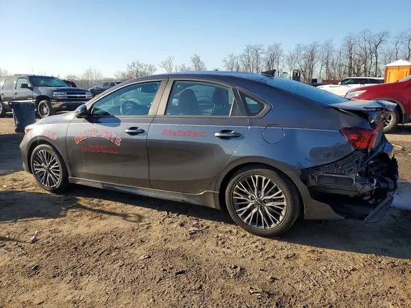 3KPF54AD5PE609302 2023 KIA FORTE - Image 2