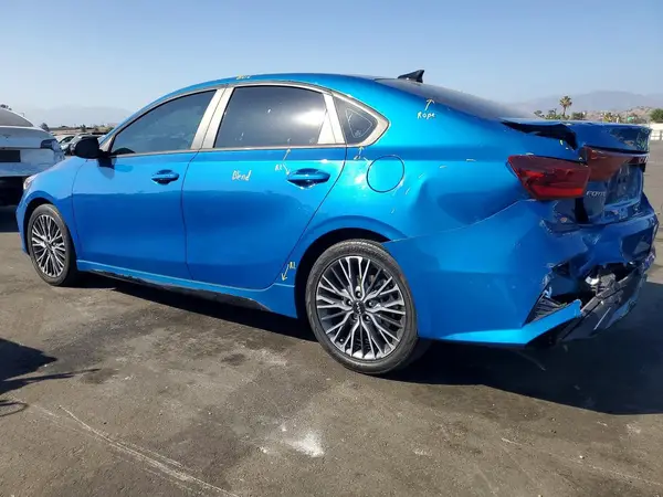 3KPF54AD5PE609509 2023 KIA FORTE - Image 2