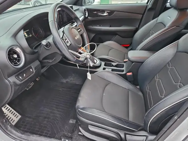 2023 KIA FORTE auction photo 7