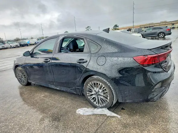 3KPF54AD5PE619036 2023 KIA FORTE - Image 2