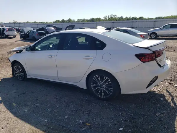 3KPF54AD5PE619456 2023 KIA FORTE - Image 2