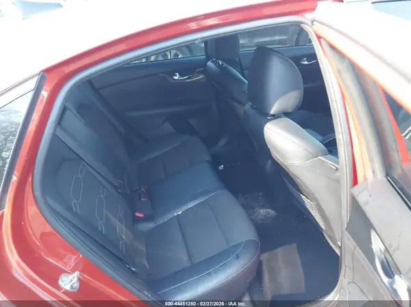 3KPF54AD5PE623300 2023 KIA FORTE - Image 8