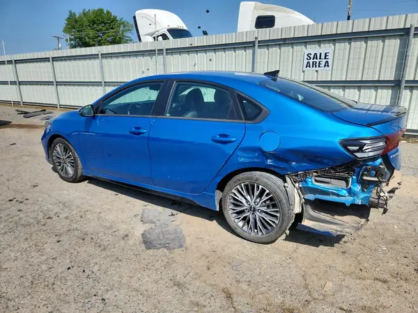 3KPF54AD5PE625256 2023 KIA FORTE - Image 2