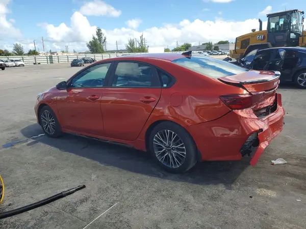 3KPF54AD5PE625421 2023 KIA FORTE - Image 2
