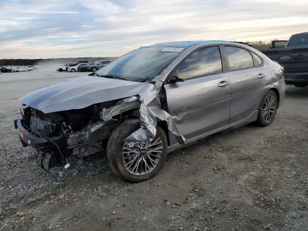 3KPF54AD5PE628254 2023 KIA FORTE - Image 1