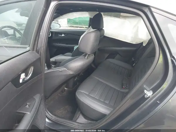 3KPF54AD5PE634636 2023 KIA FORTE - Image 8