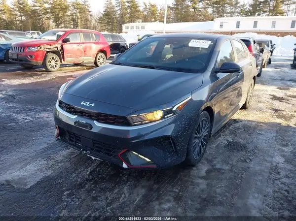3KPF54AD5PE641327 2023 KIA FORTE - Image 2
