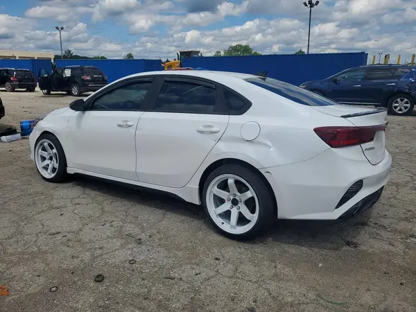 3KPF54AD5PE648715 2023 KIA FORTE - Image 2