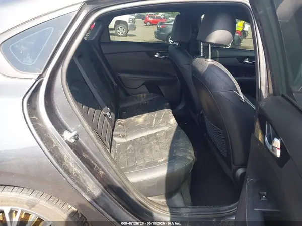 3KPF54AD5PE650271 2023 KIA FORTE - Image 8