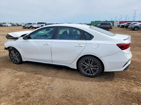 3KPF54AD5PE650805 2023 KIA FORTE - Image 2