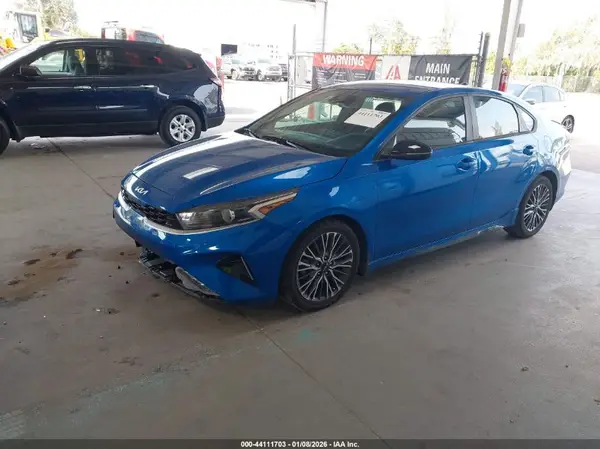 3KPF54AD5PE652425 2023 KIA FORTE - Image 2