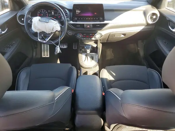 3KPF54AD5PE653381 2023 KIA FORTE - Image 8