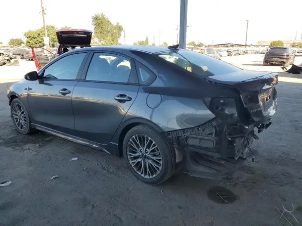 3KPF54AD5PE659424 2023 KIA FORTE - Image 2