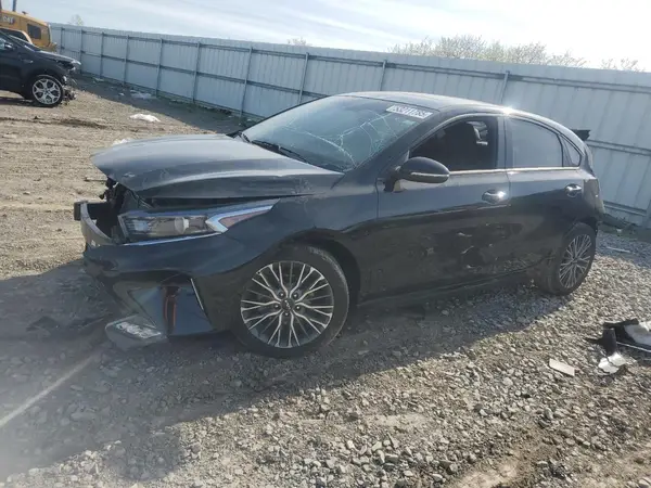 3KPF54AD5PE668933 2023 KIA FORTE - Image 1