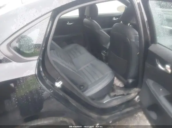 3KPF54AD5PE670049 2023 KIA FORTE - Image 8