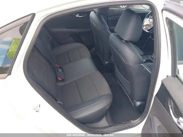 3KPF54AD5PE670729 2023 KIA FORTE - Image 8