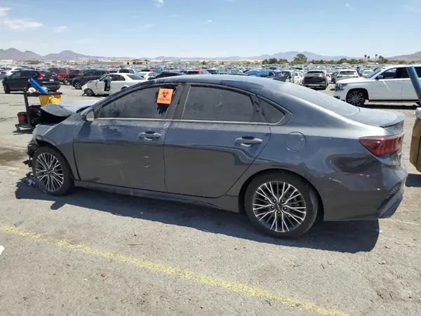 3KPF54AD5PE670777 2023 KIA FORTE - Image 2
