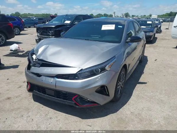 3KPF54AD5PE684226 2023 KIA FORTE - Image 2
