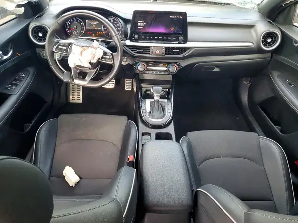3KPF54AD5PE685585 2023 KIA FORTE - Image 8