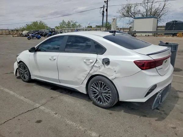 3KPF54AD5PE690723 2023 KIA FORTE - Image 2