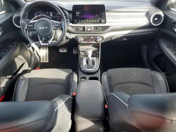 3KPF54AD5RE689851 2024 KIA FORTE - Image 8