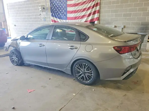 3KPF54AD5RE702338 2024 KIA FORTE - Image 2