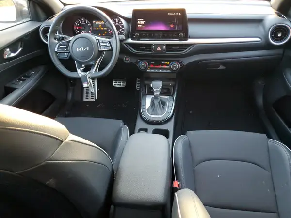 3KPF54AD5RE703960 2024 KIA FORTE - Image 8