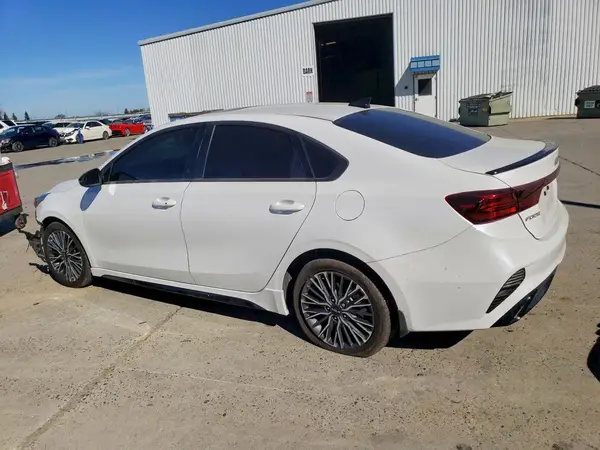 3KPF54AD5RE706552 2024 KIA FORTE - Image 2
